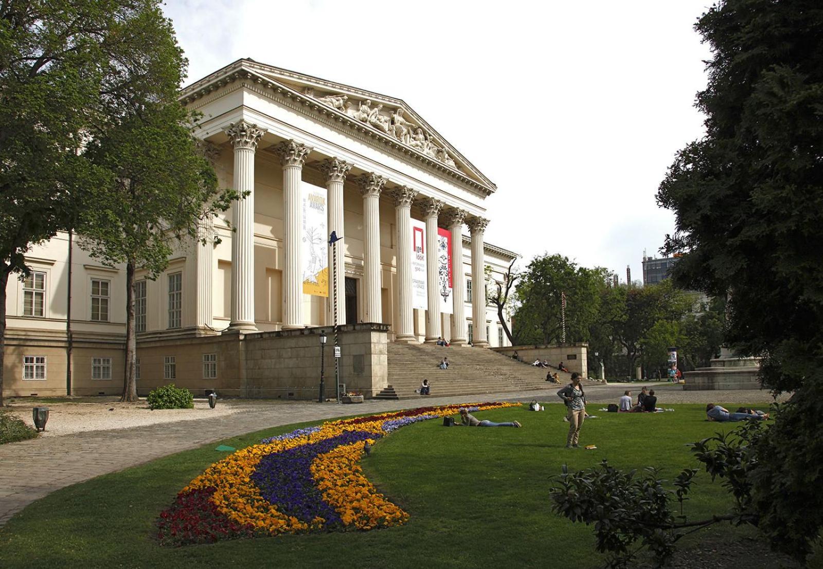 Real Apartments Museum Budapest Exterior photo